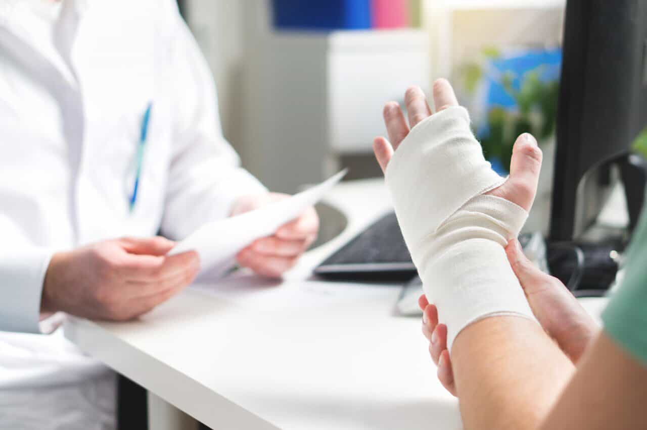 Colles fracture splint